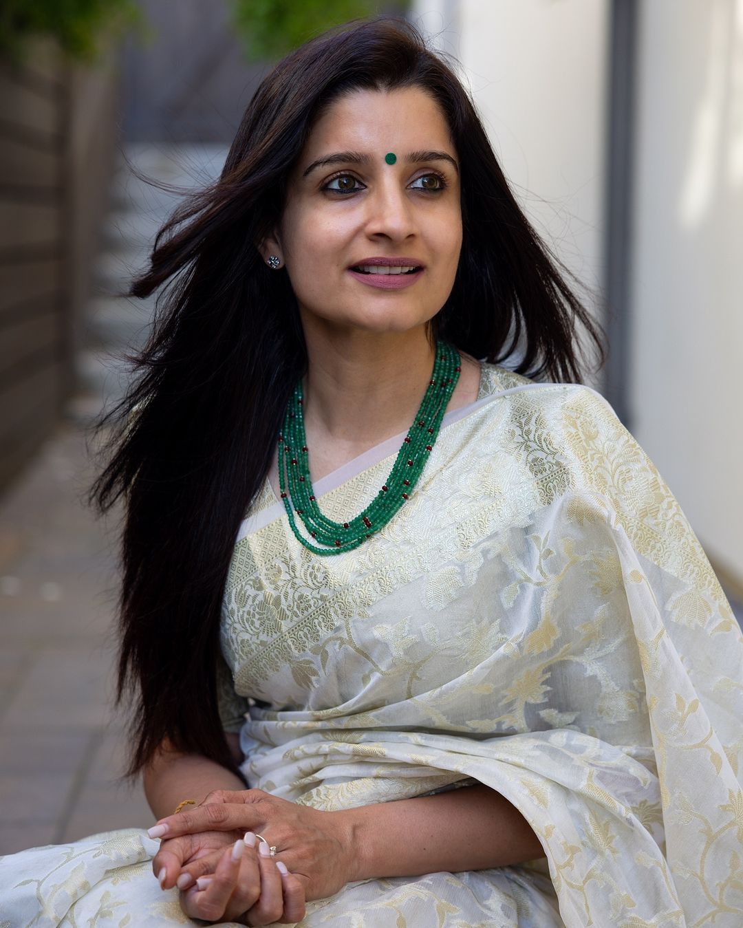 Women's Elegant White Floral Woven Saree with Golden Border