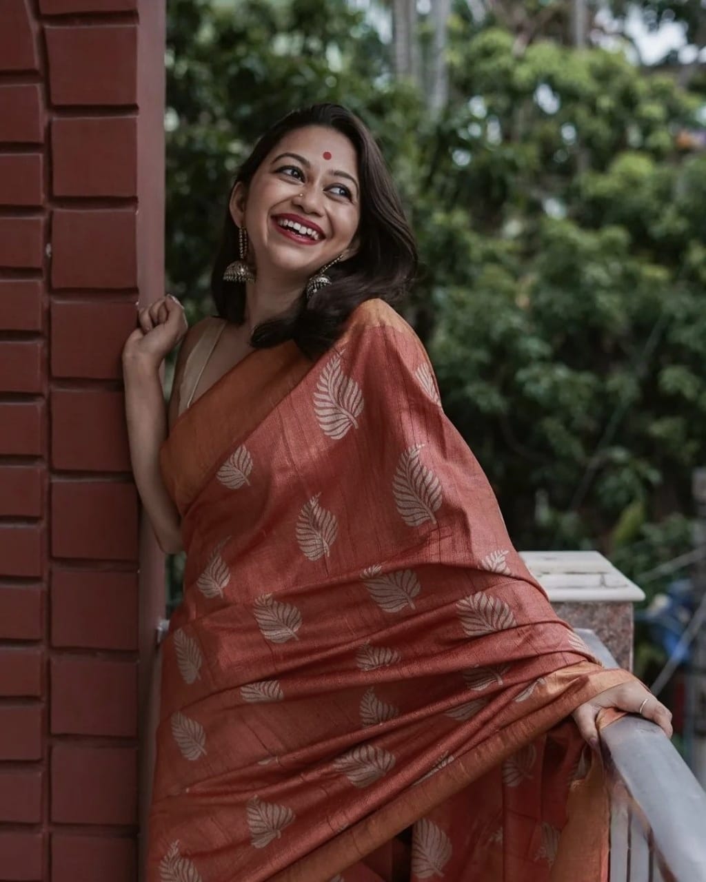 Women's Copper Brown Silk Saree with Golden Leaf Motifs