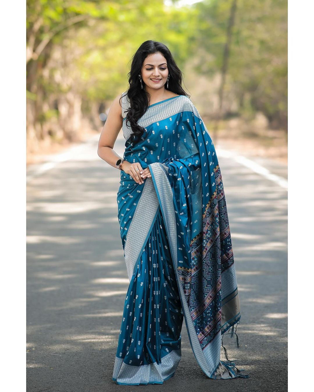 Women's Emerald Blue Printed Saree with Silver Border
