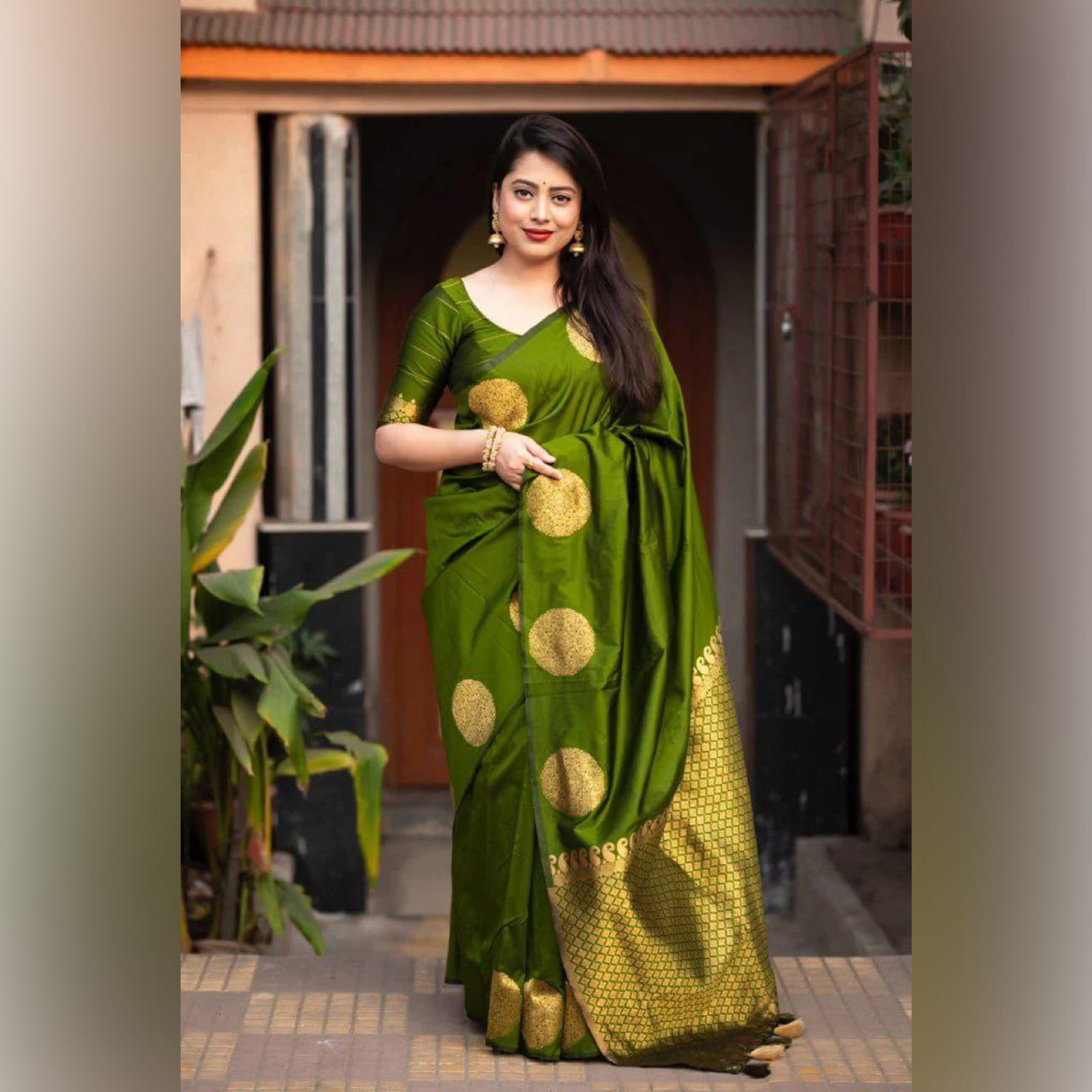Elegant Parrot Green Silk Saree with Gold Polka Motifs & Rich Designer Pallu
