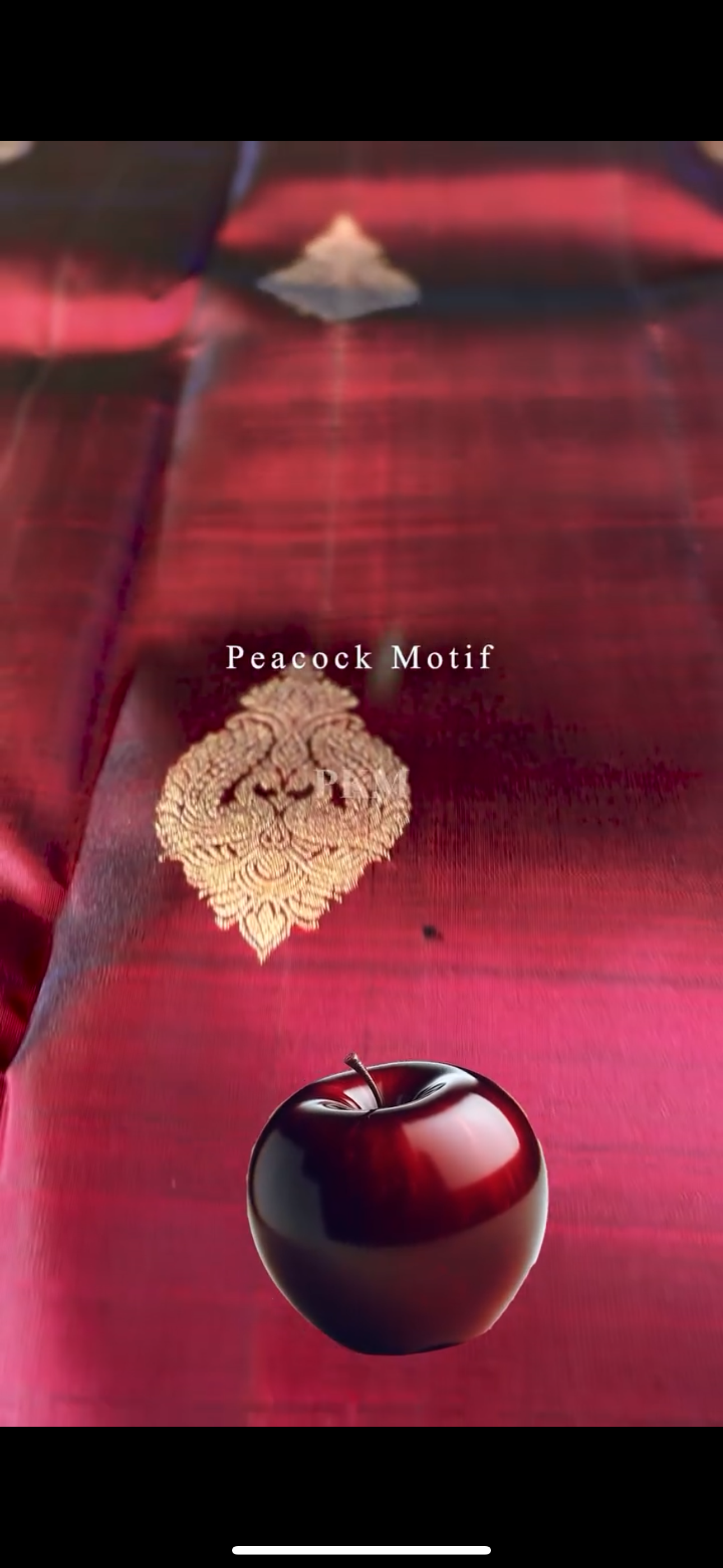 Ineffable Wine Soft Banarasi Silk Saree With Gratifying Blouse Piece