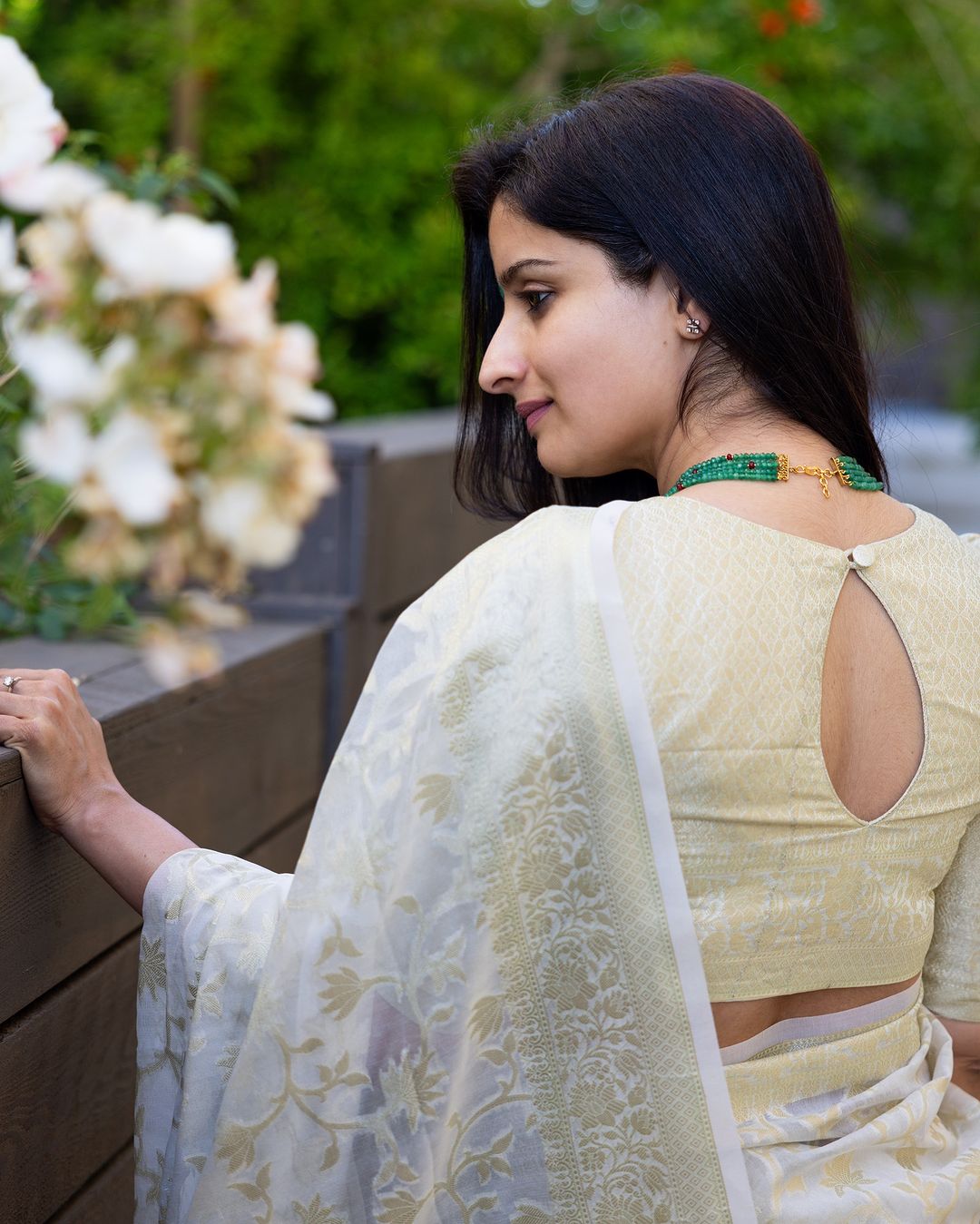 Women's Elegant White Floral Woven Saree with Golden Border