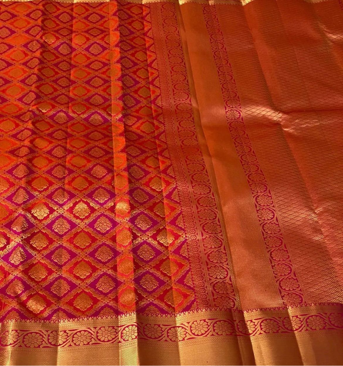 Self Design Banarasi Jacquard Saree  (Red)