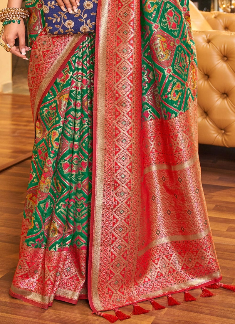 Women Printed Saree with Contrast Border
