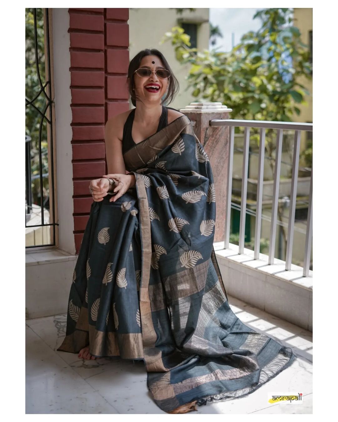 Women's Charcoal Grey Silk Saree with Golden Leaf Motifs