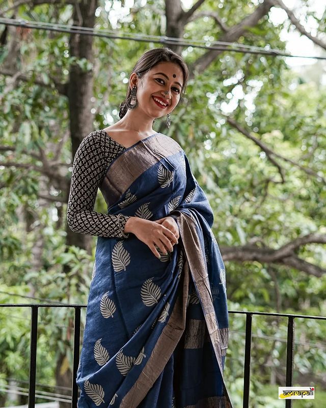 Women's Charcoal Blue Silk Saree with Golden Leaf Motifs