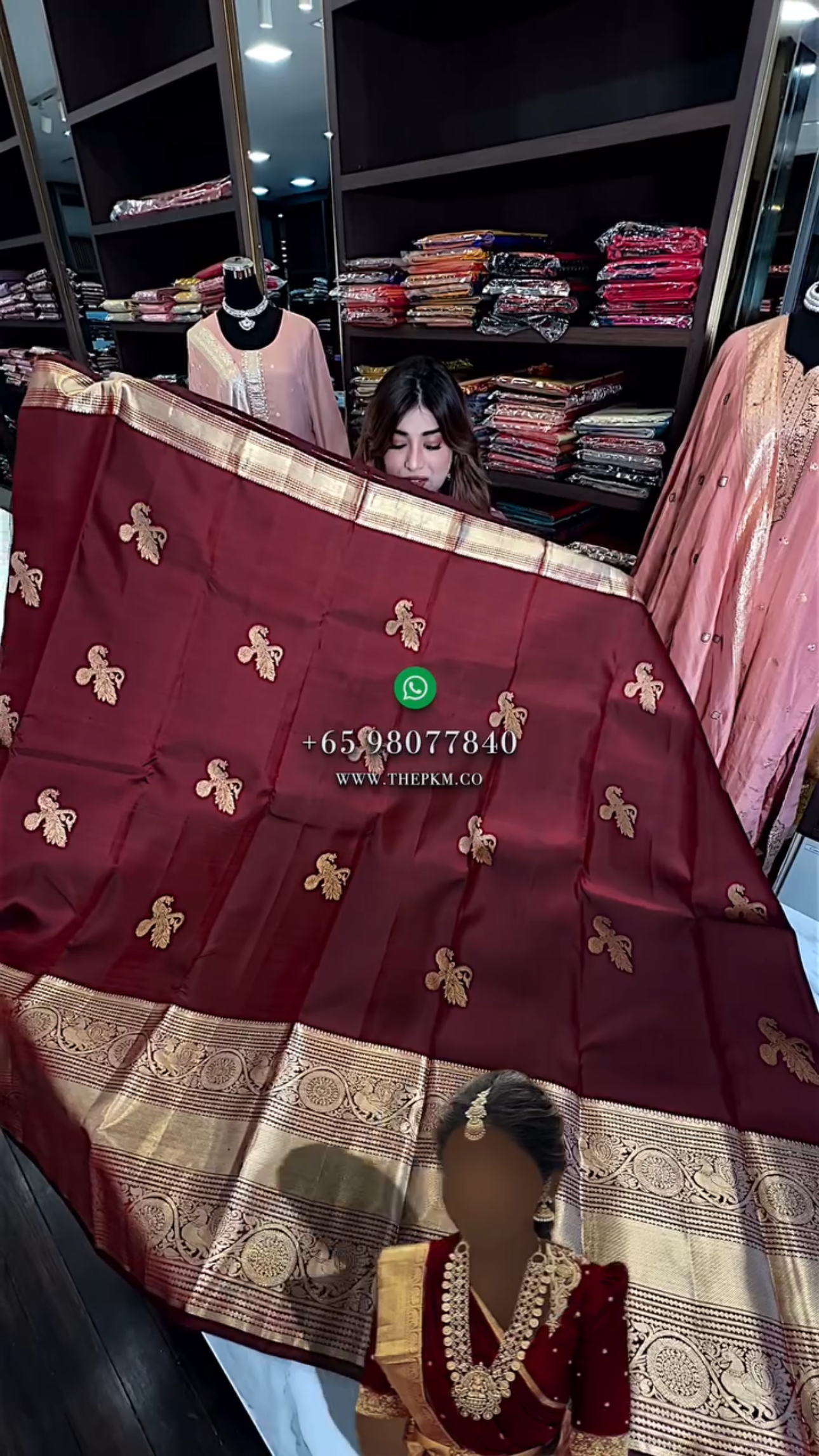 Ineffable Wine Soft Banarasi Silk Saree With Gratifying Blouse Piece