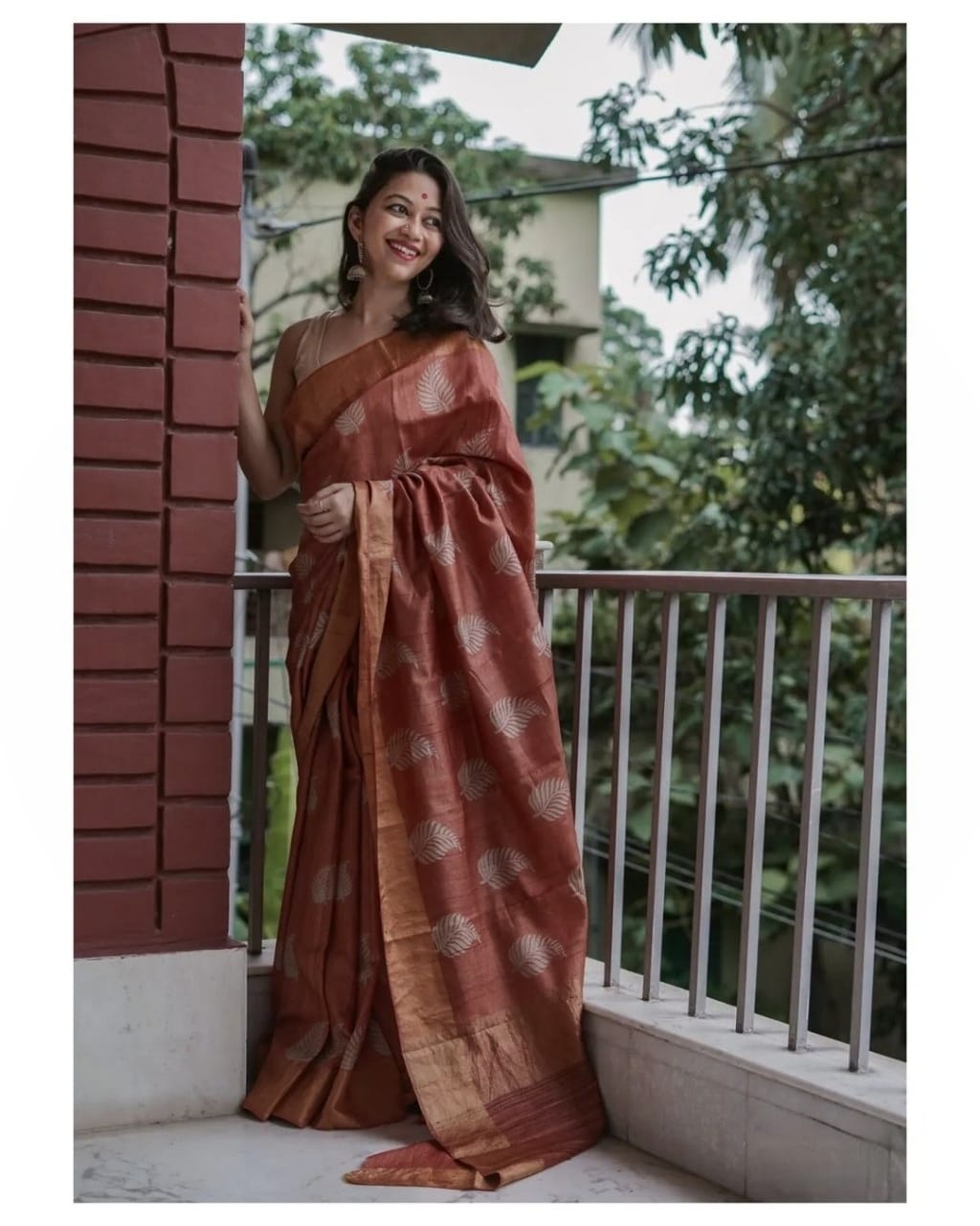 Women's Copper Brown Silk Saree with Golden Leaf Motifs