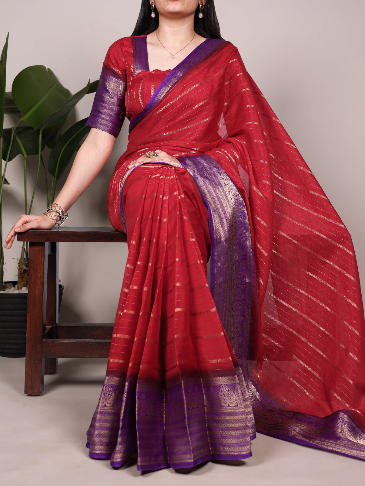 Light on the body, elegant in style  A crepe stripe weaving saree
