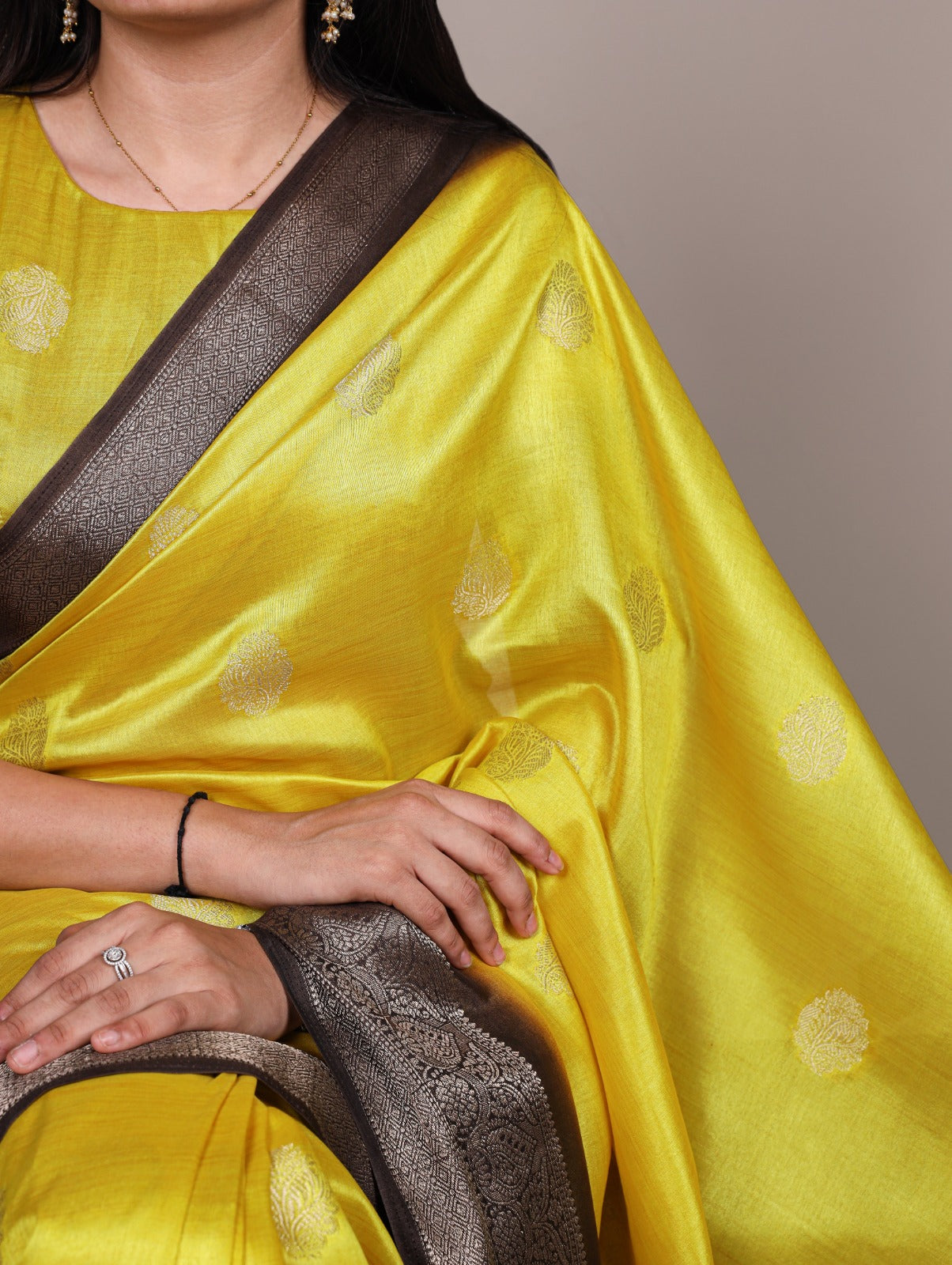 The perfect saree for when you want timeless beauty and modern grace